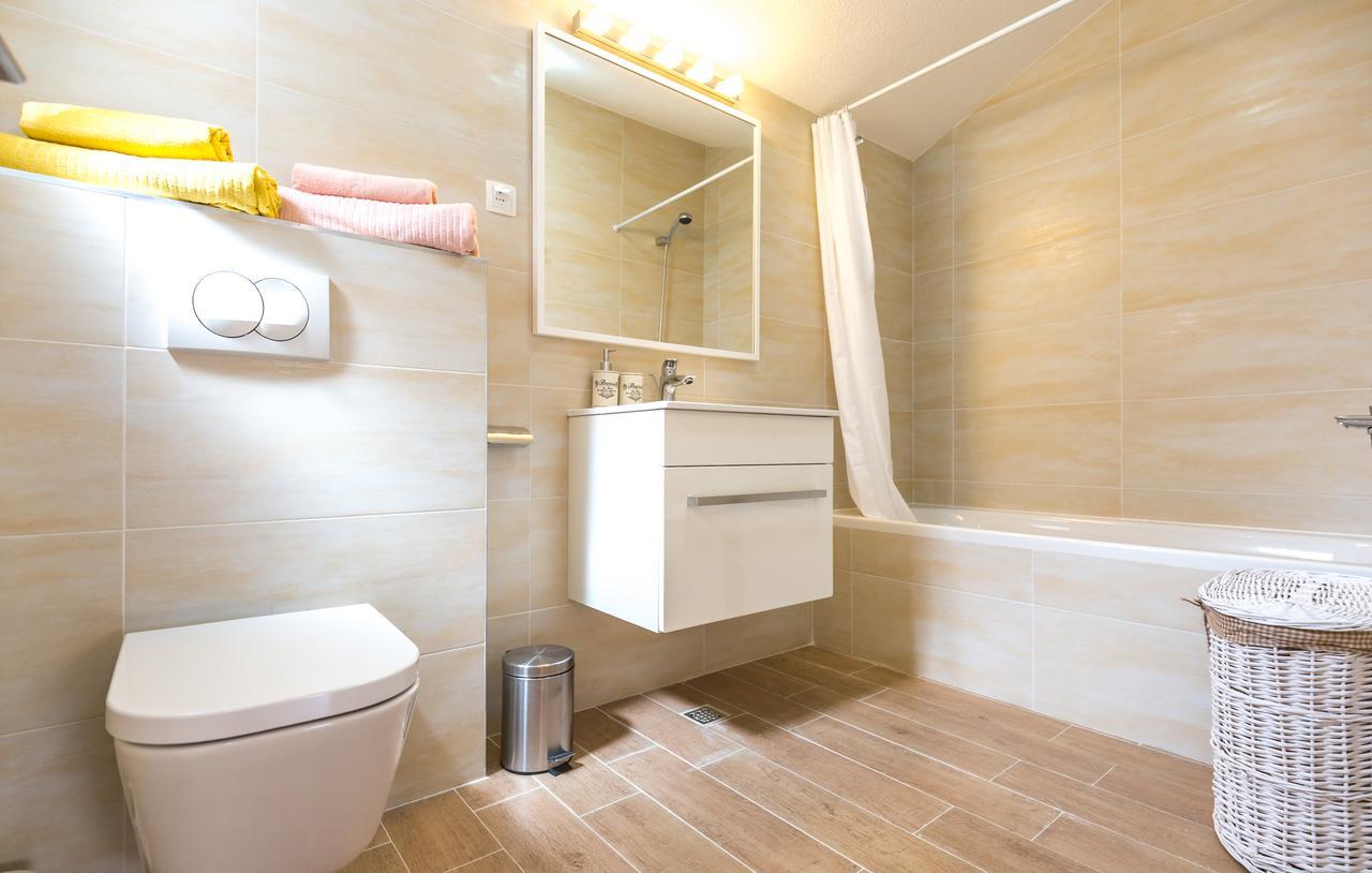 Ferienwohnung Rustical 2 Baška Voda Exterior foto